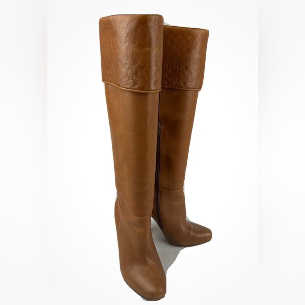 Coach Knee High Boot Carmel Leather Rounded Toe Stacked Heel Size 6.5.